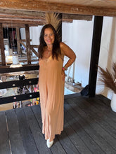 Lade das Bild in den Galerie-Viewer, Jumpsuit &quot;Nelia&quot;
