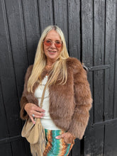 Lade das Bild in den Galerie-Viewer, Jacke &quot;Grace&quot;
